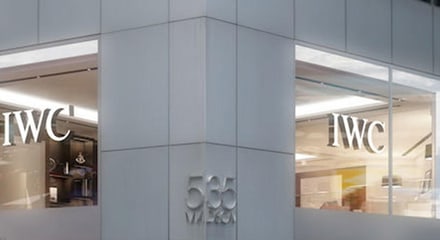 IWC Schaffhausen Boutique - LOTTE DONGTAN